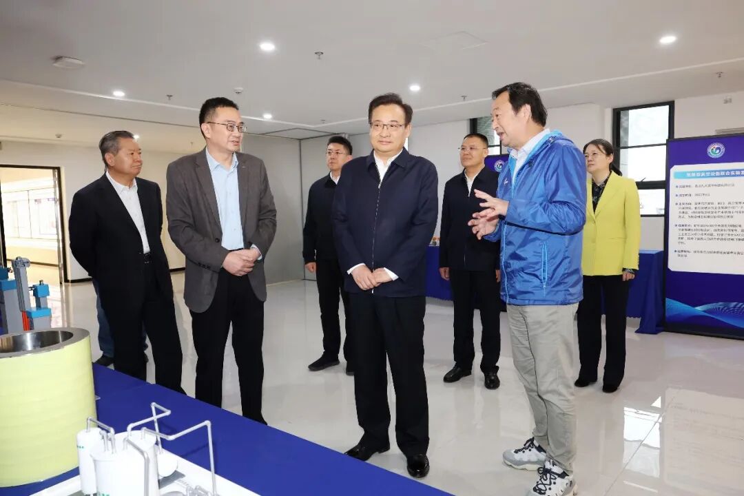 W020260421742429921610